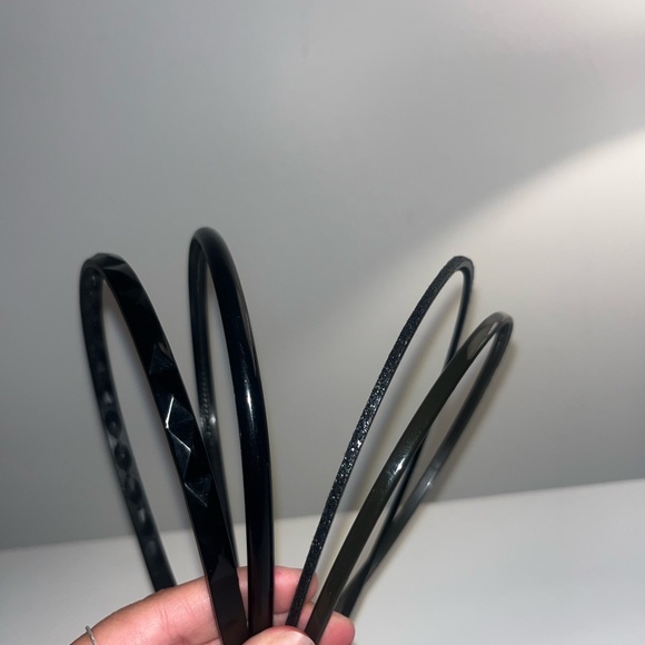 Set of 18 Black headbands - Picture 4 of 11